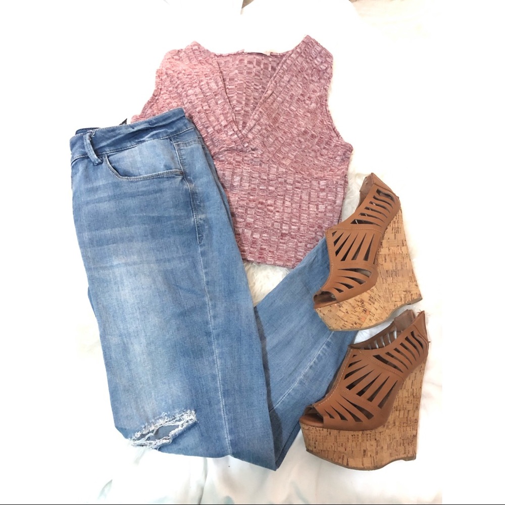 Cute V-neck Crop Top